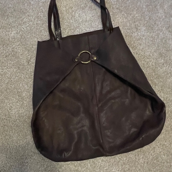 Large Leather Sundance Tote - Picture 4 of 8